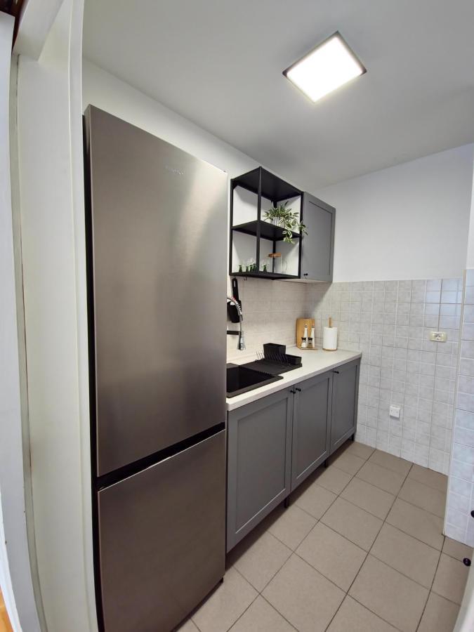 Uptown Place Apartment ザダル エクステリア 写真