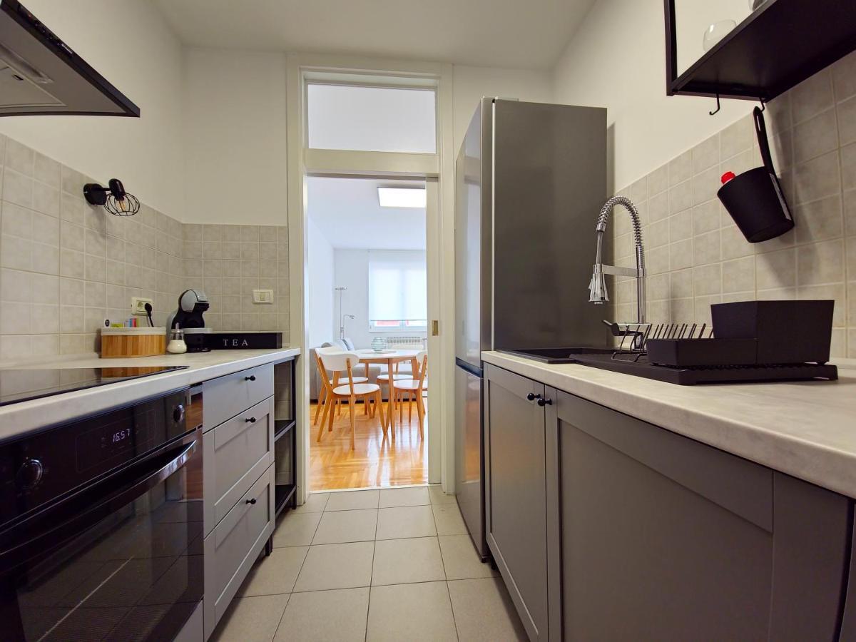 Uptown Place Apartment ザダル エクステリア 写真