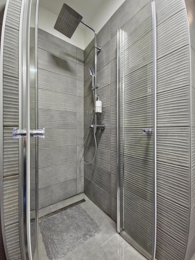 Uptown Place Apartment ザダル エクステリア 写真