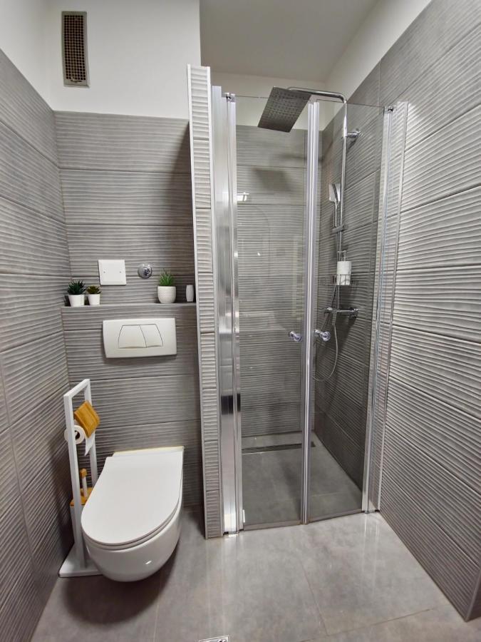 Uptown Place Apartment ザダル エクステリア 写真